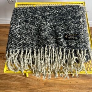 Cashmere scarf shawl poncho  Burnout Tassel Made in Italy